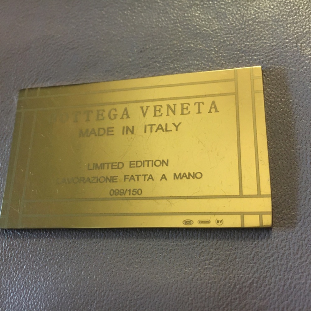 Limited Edition Bottega Veneta Clutch wristlet - Picture 4 of 6